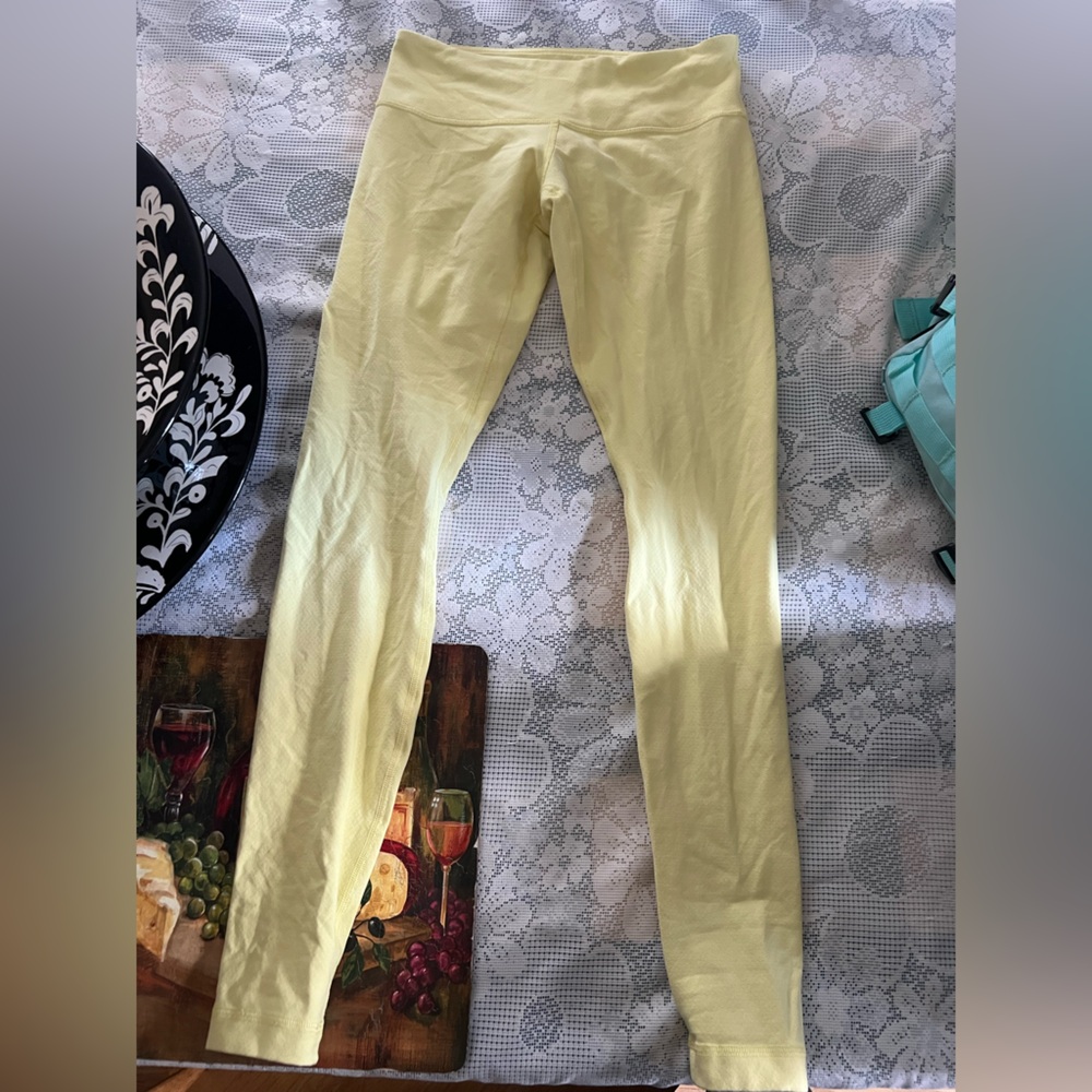 Lululemon Light Yellow leggings